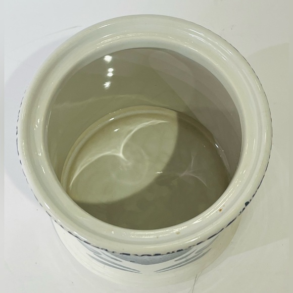 Jay Imports Blue Heart Corelle Coordinates Ceramic Canisters with Matching Plate - Picture 4 of 16